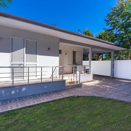 Vakantiehuis Holiday Home Shkodër